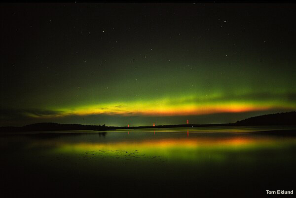 Green aurora with deep red lower fringe